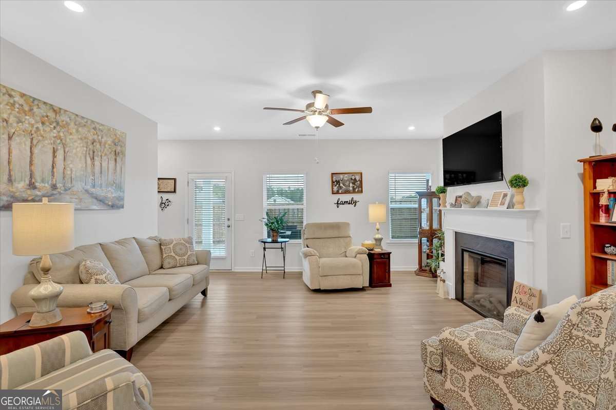 3 Maycroft Court Property Photo 3