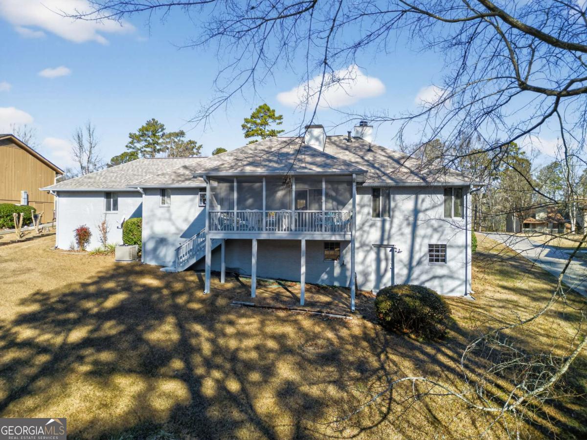 363 River North Boulevard Property Photo 11