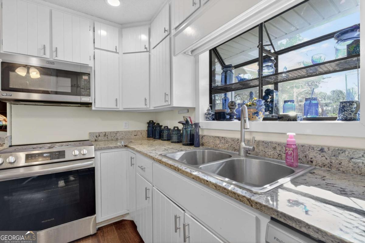 363 River North Boulevard Property Photo 42