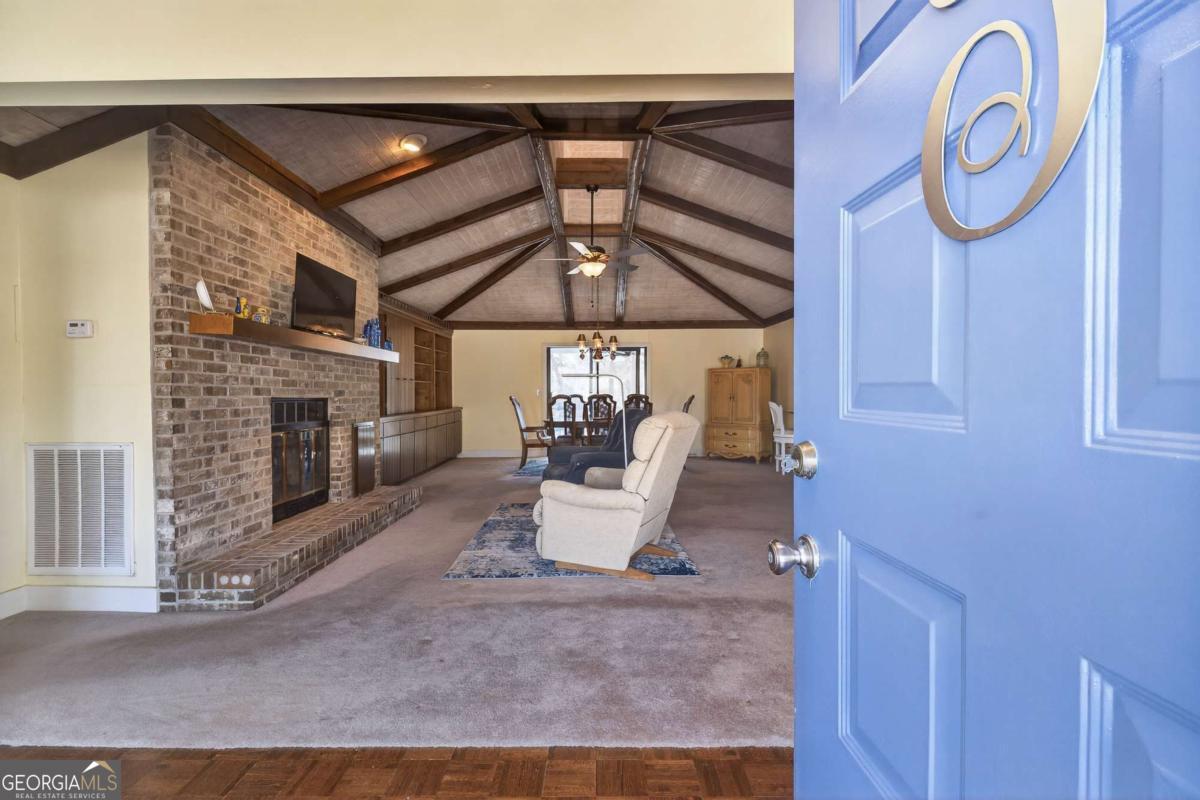 363 River North Boulevard Property Photo 50