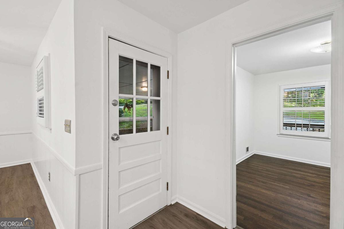 2719 Oswood Drive Property Photo 8