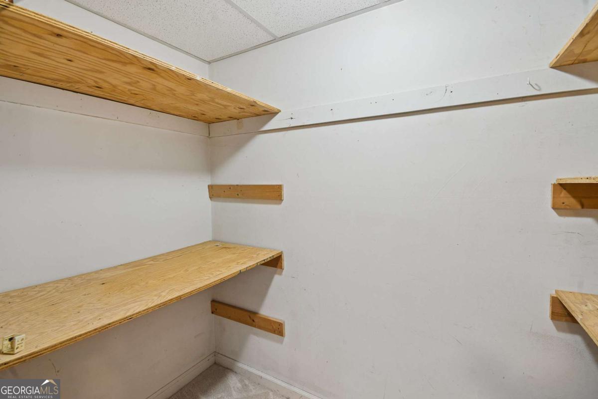 2719 Oswood Drive Property Photo 18