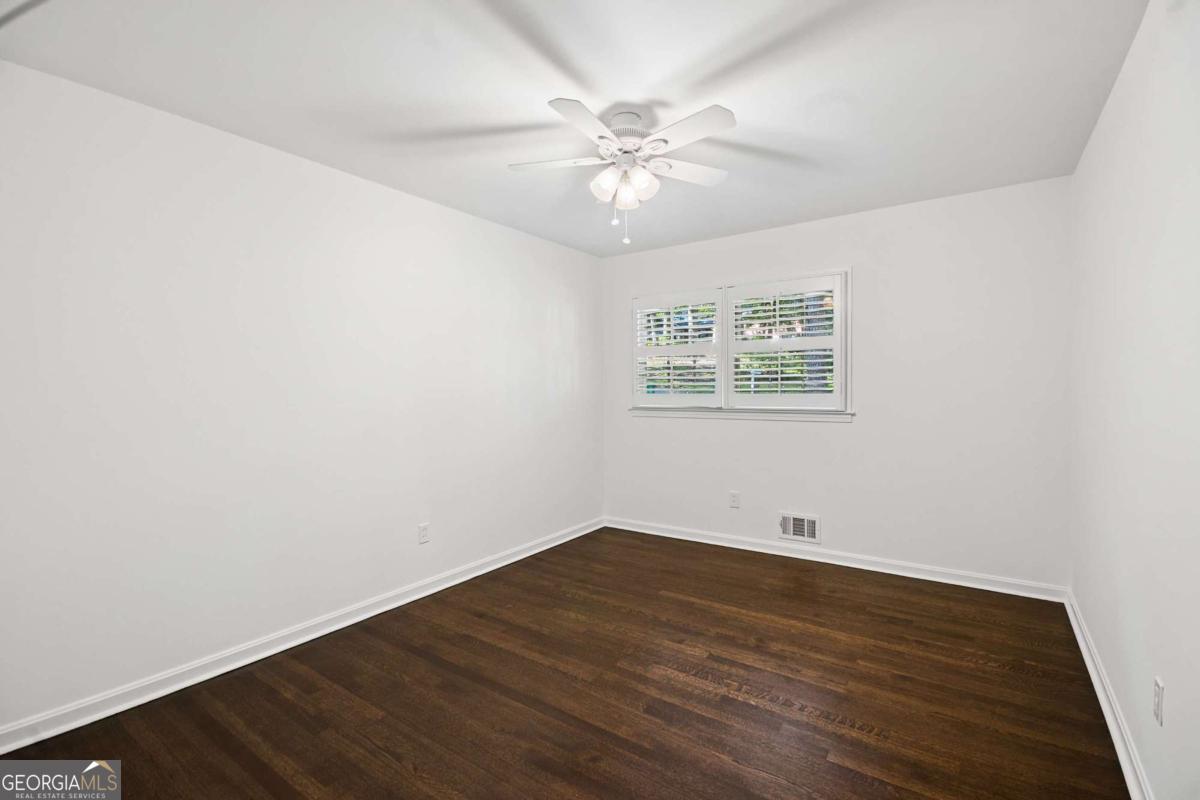 2719 Oswood Drive Property Photo 22