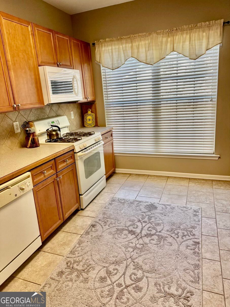 2101 Dillard Crossing Property Photo 6