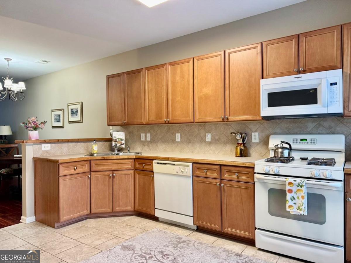 2101 Dillard Crossing Property Photo 7