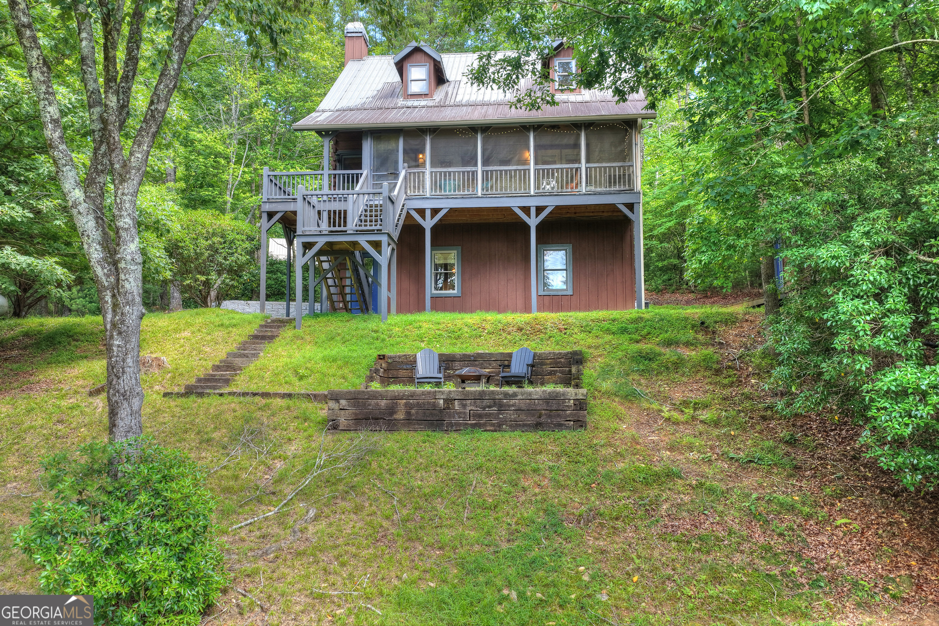 160 Adams Circle Property Photo 5
