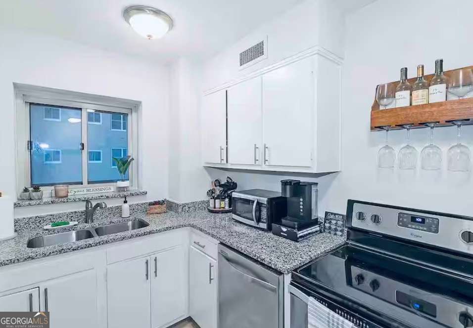 300 Peachtree Street Ne # 10o Property Photo 7