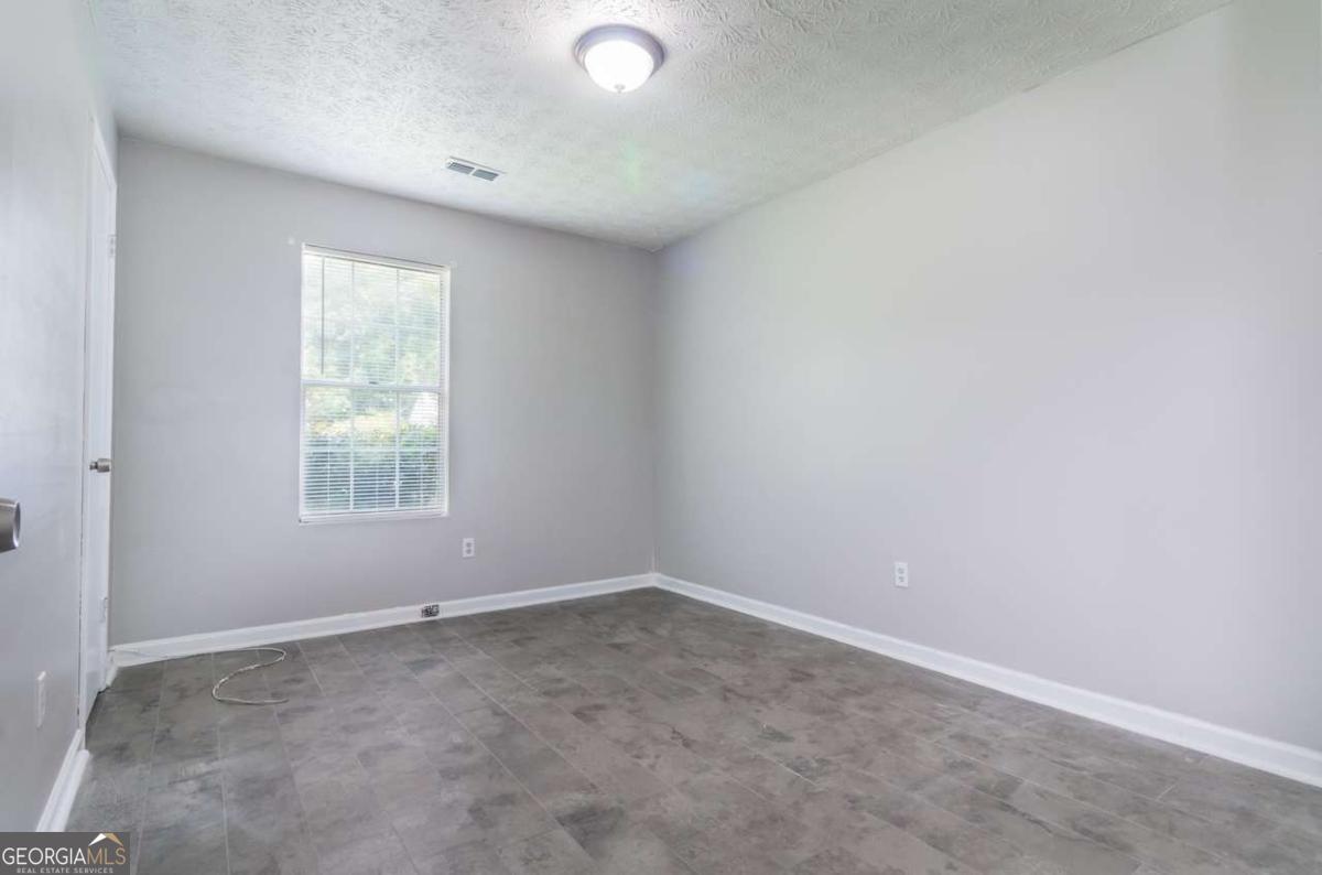 5437 Glen Haven Drive Property Photo 9