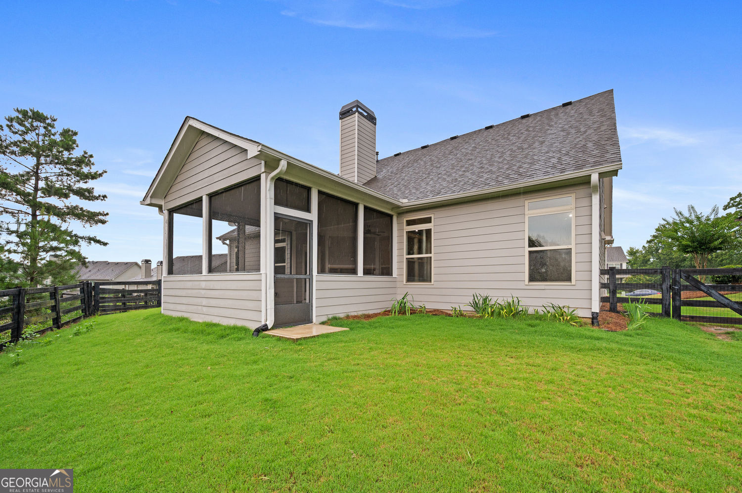 144 Alder Landing N Property Photo 3