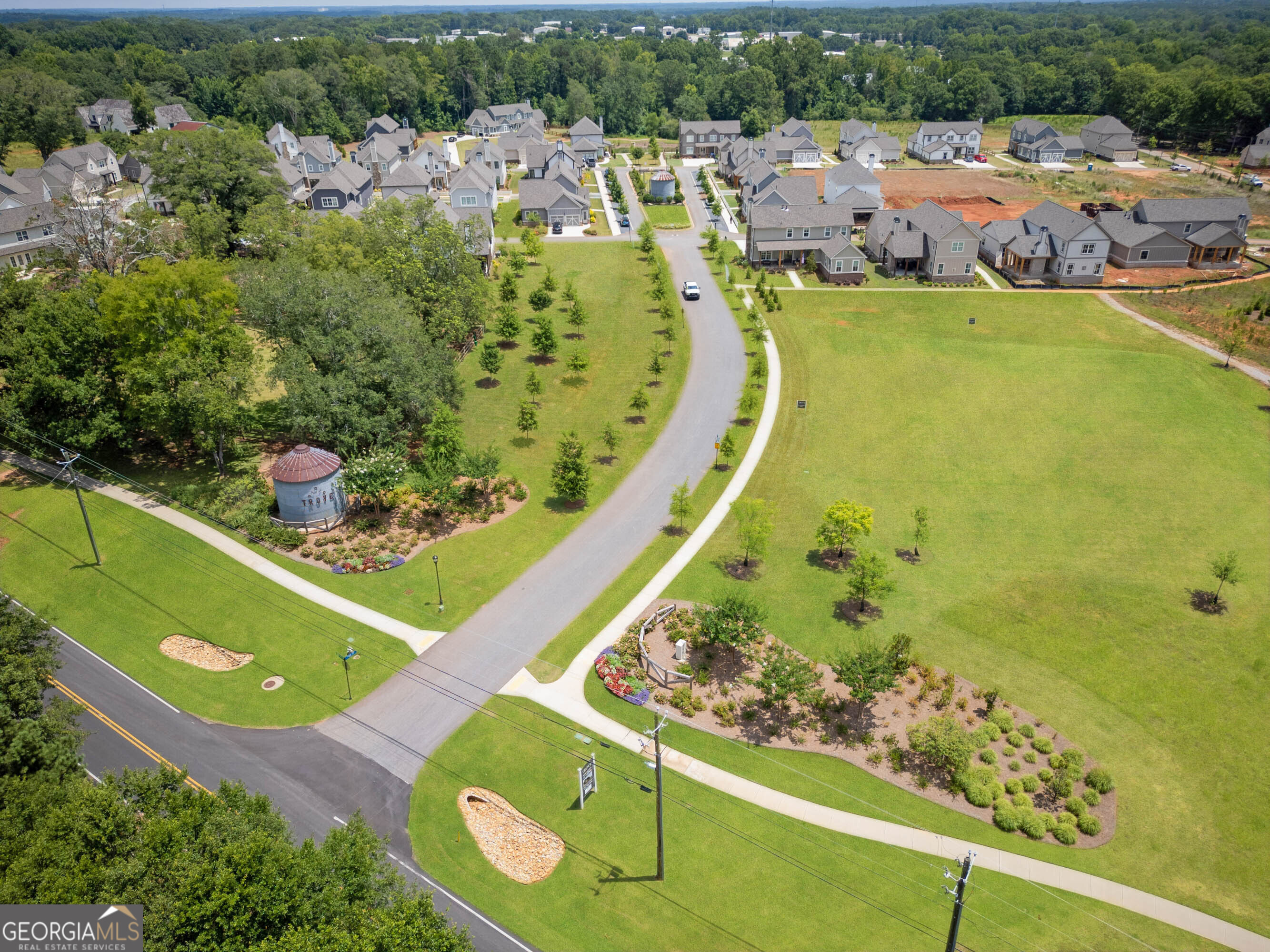 1240 Melody Bend Property Photo 5