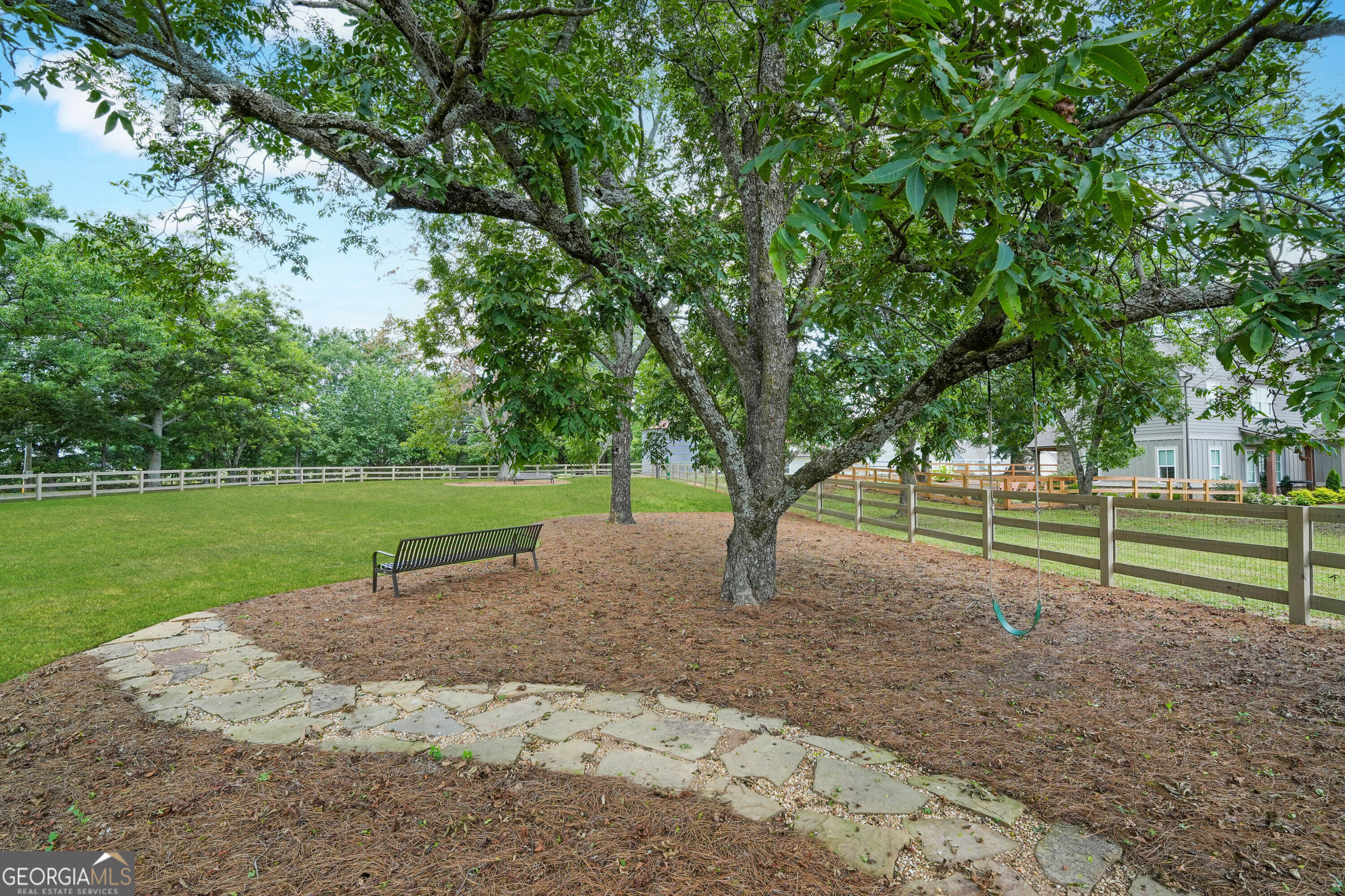 1240 Melody Bend Property Photo 9