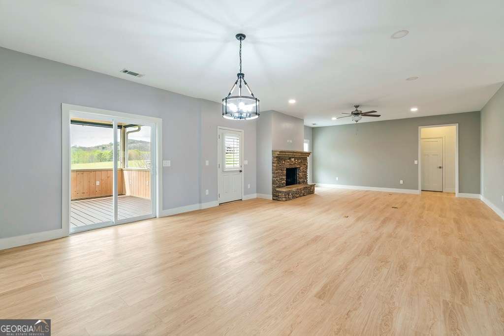 164 Owen Glen Drive Property Photo 3