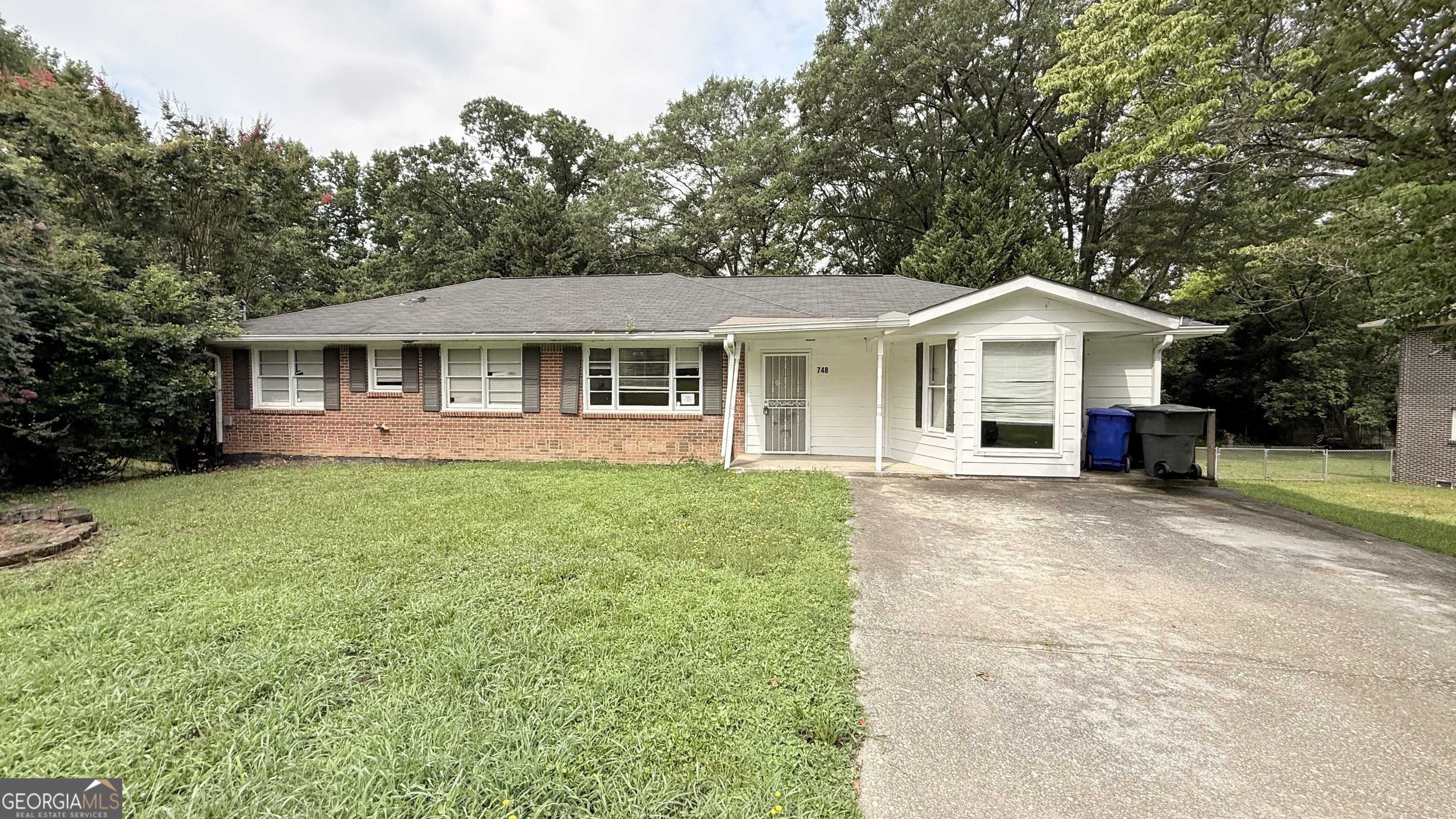 748 Greenhill Drive Ne Property Photo 1