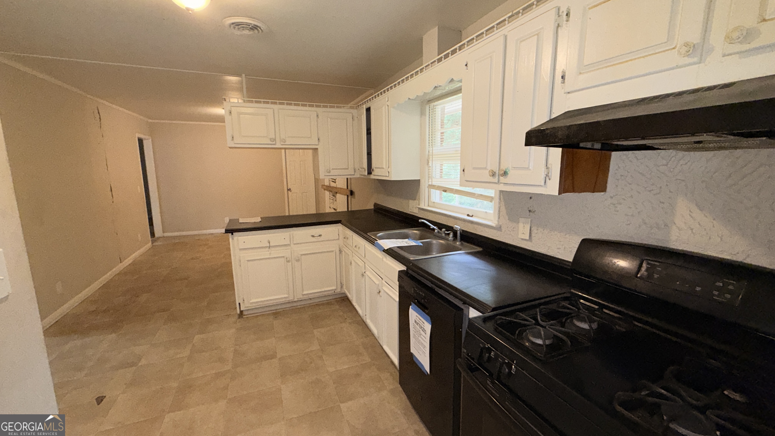 748 Greenhill Drive Ne Property Photo 5