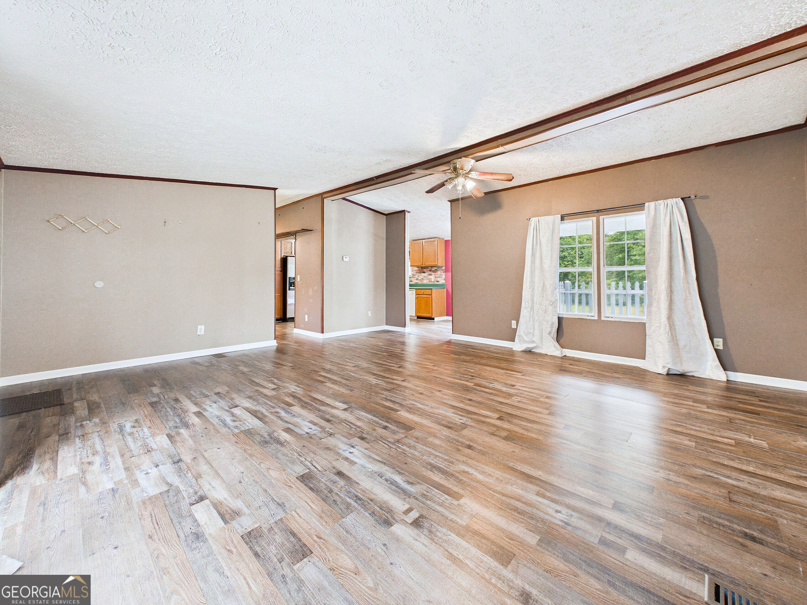 360 Hayes Road Property Photo 8