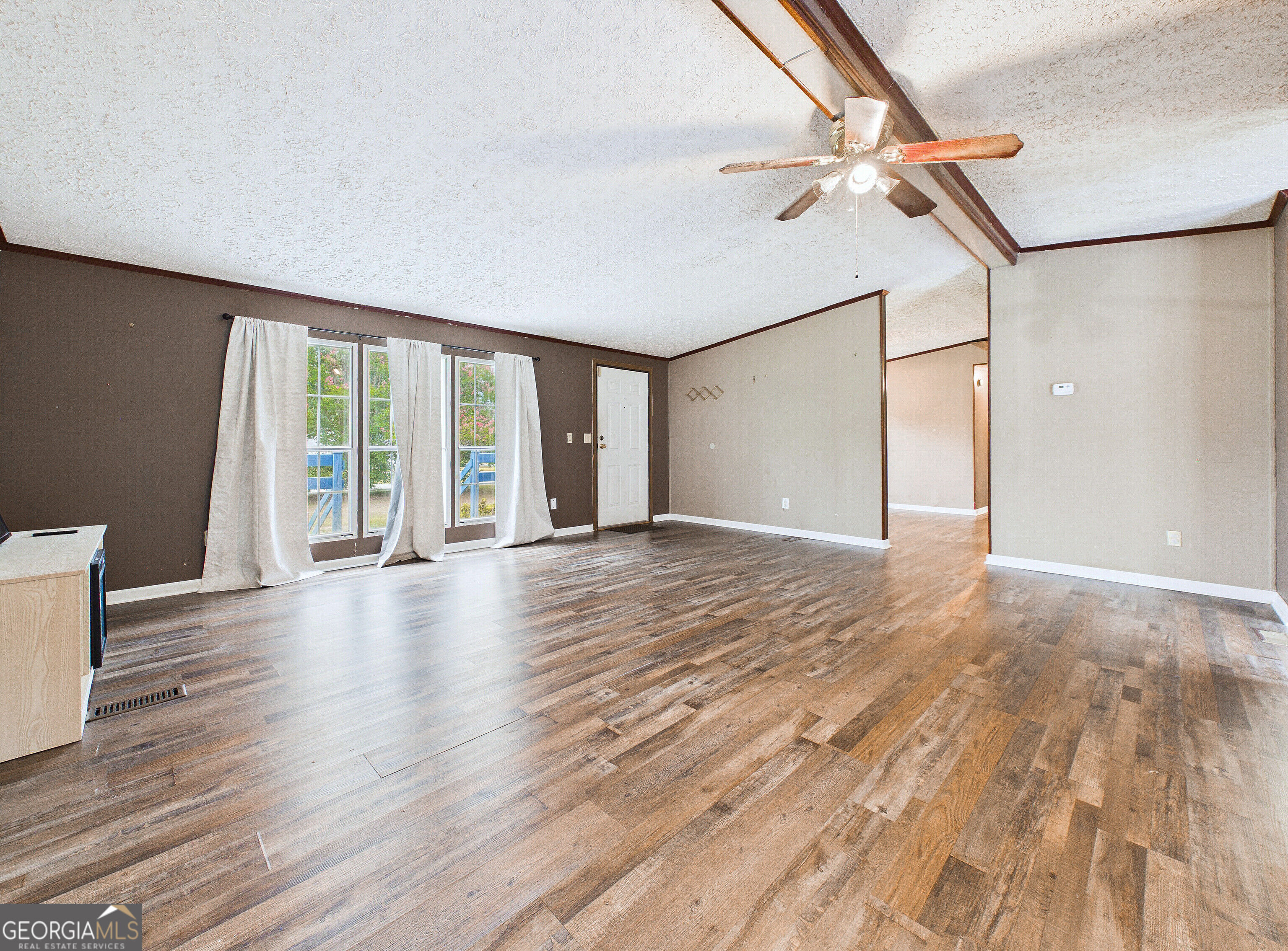 360 Hayes Road Property Photo 10