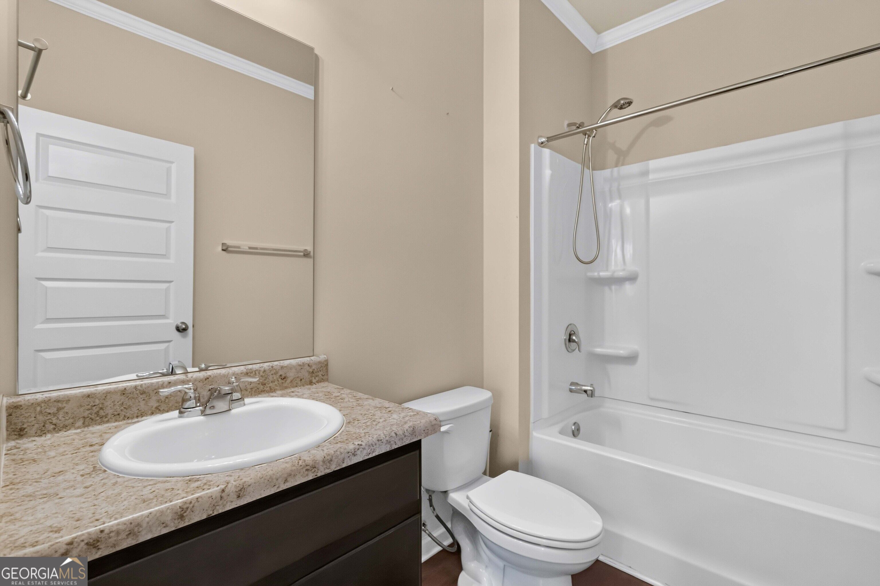 3744 Hampshire Walk Sw Property Photo 12
