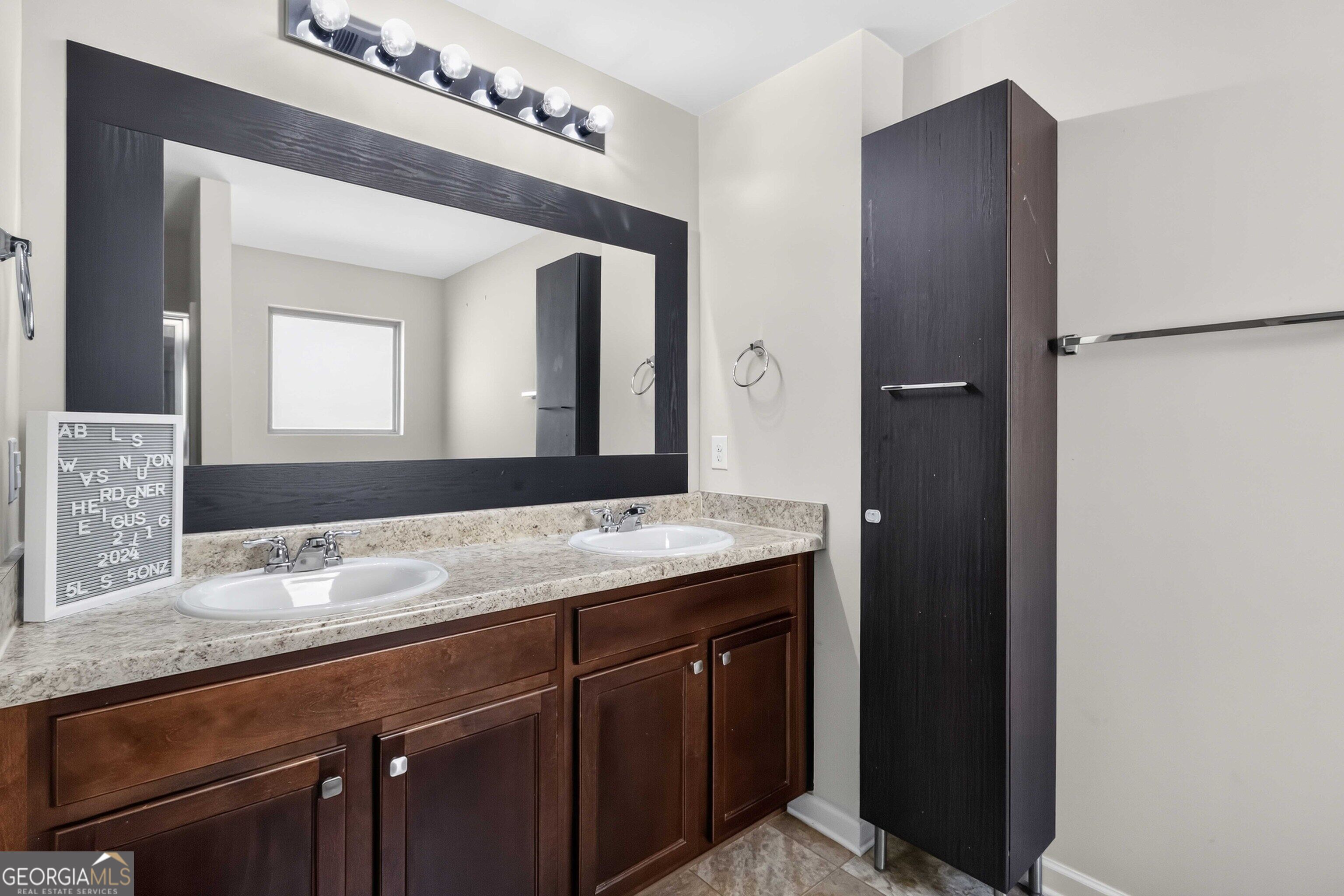 3744 Hampshire Walk Sw Property Photo 15