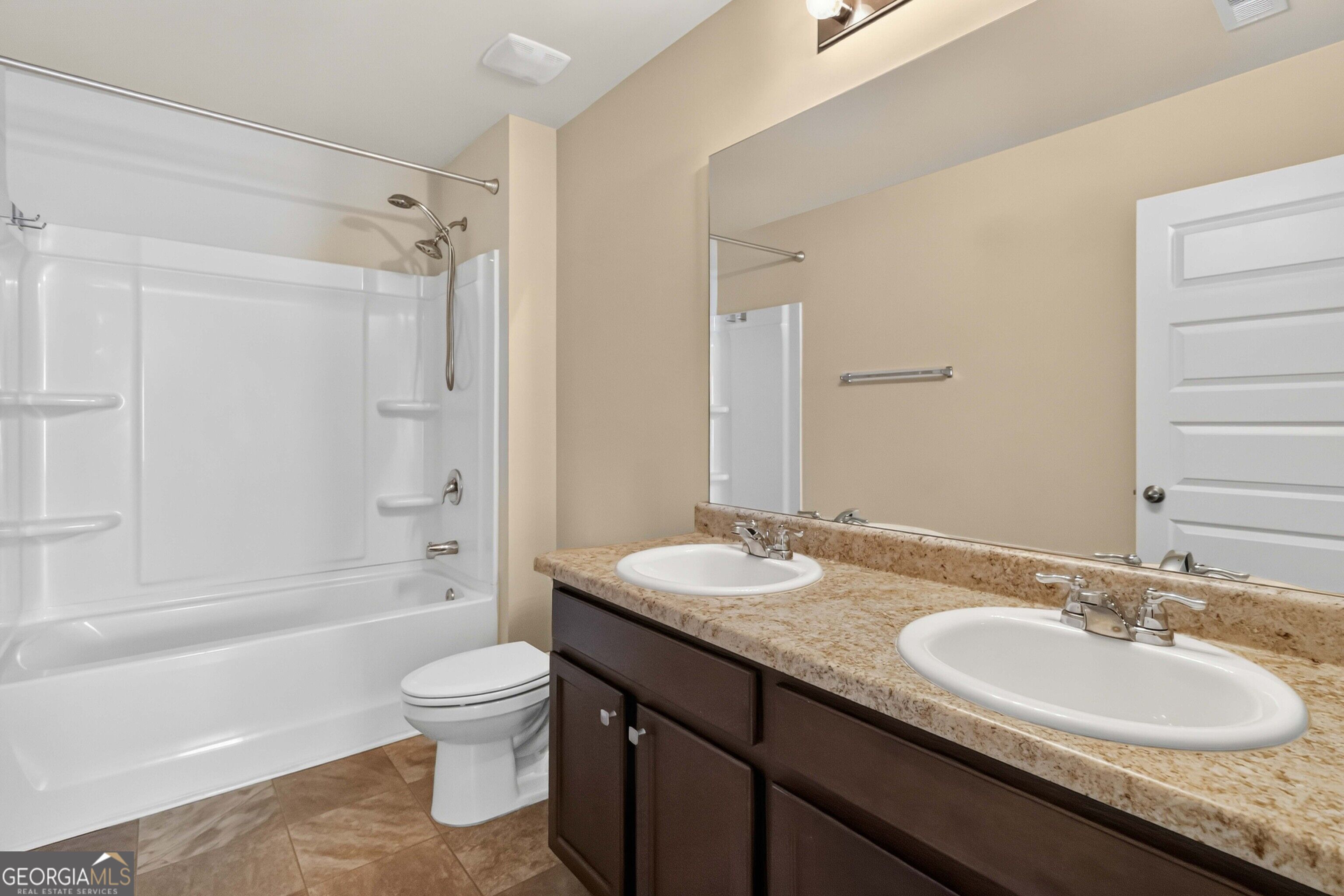 3744 Hampshire Walk Sw Property Photo 23