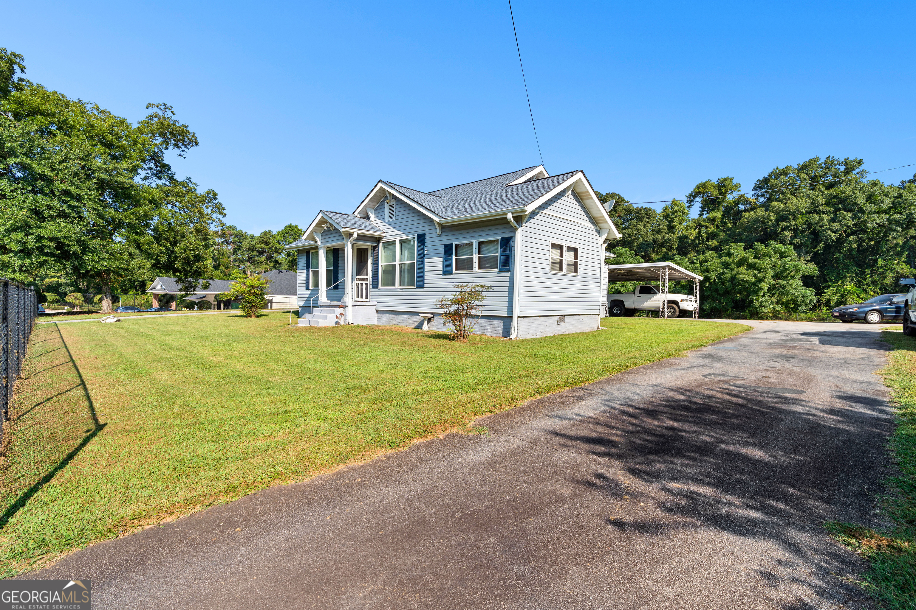 2892 Rex Road Property Photo 8