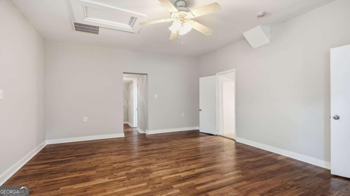 523 Wynn Road Property Photo 6