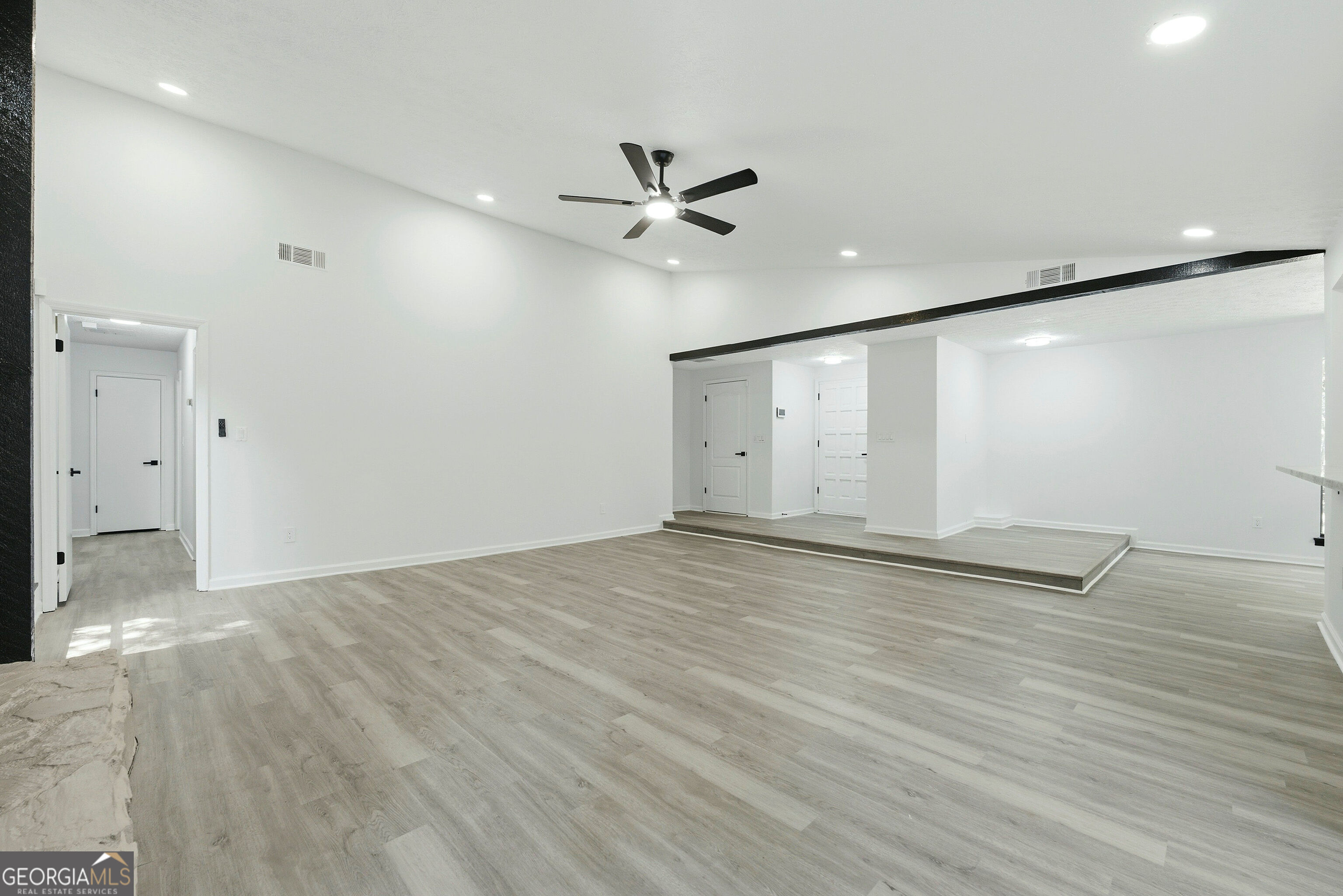 6350 Beethoven Circle Property Photo 6