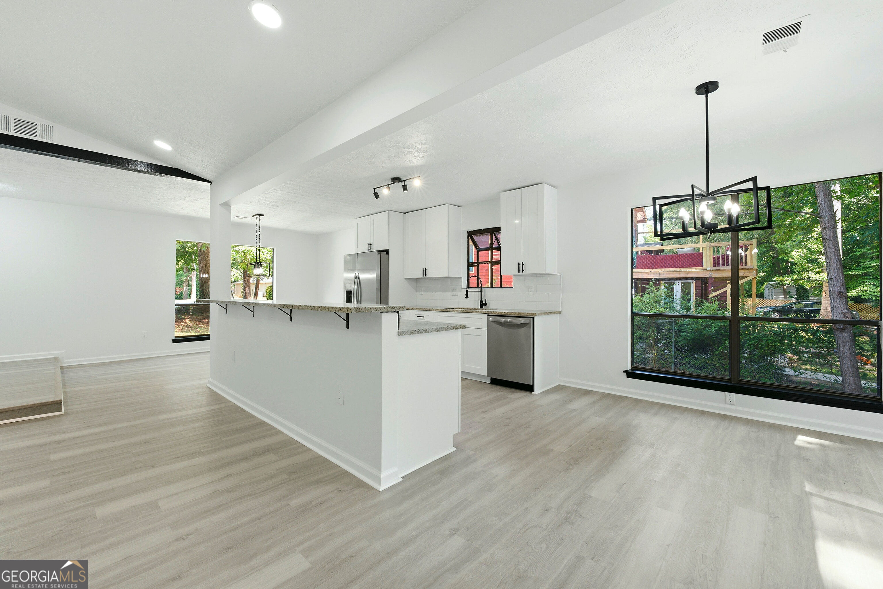 6350 Beethoven Circle Property Photo 10