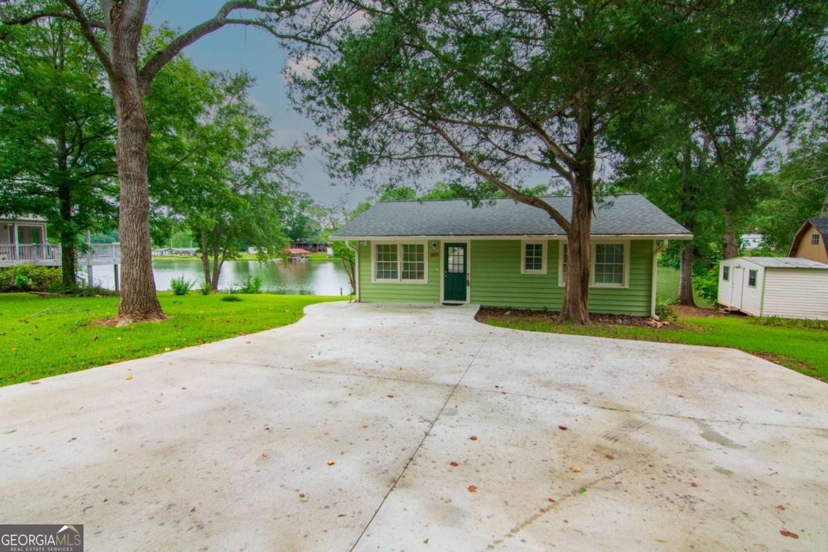 1671 West Pine Lake Drive Property Photo 3