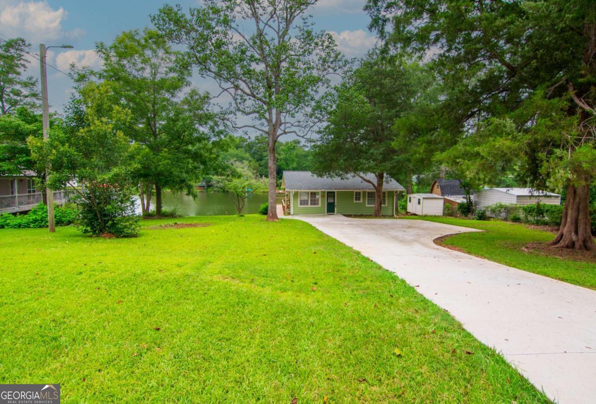 1671 West Pine Lake Drive Property Photo 4