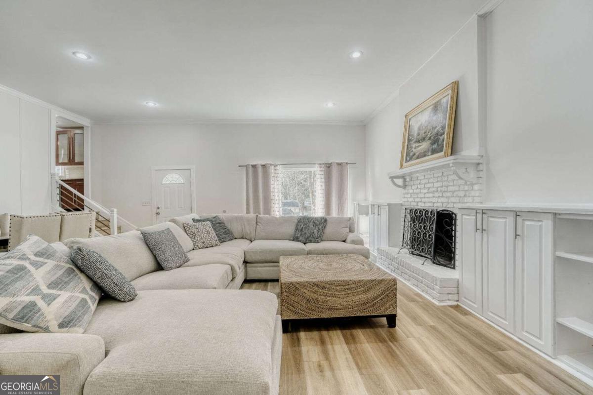 675 Collingwood Drive Property Photo 11