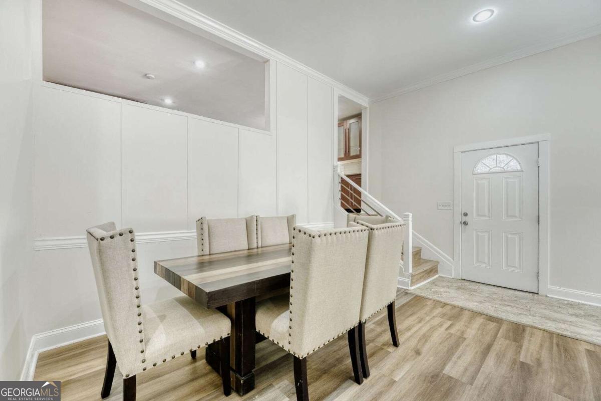 675 Collingwood Drive Property Photo 14