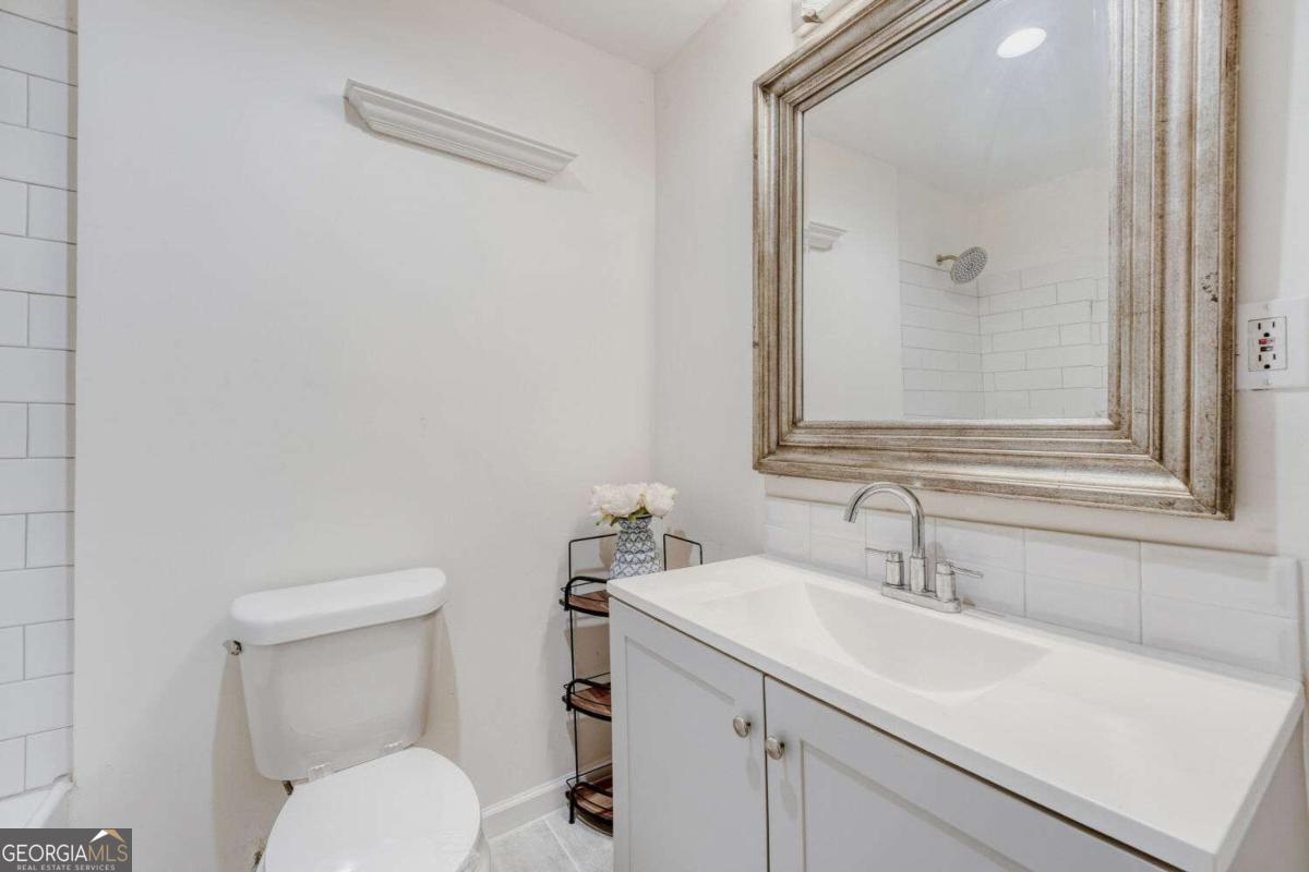 675 Collingwood Drive Property Photo 21