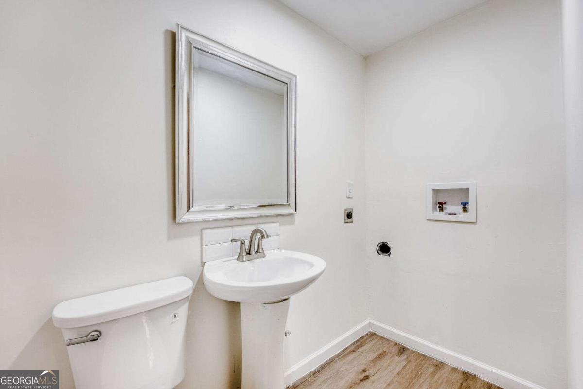 675 Collingwood Drive Property Photo 24