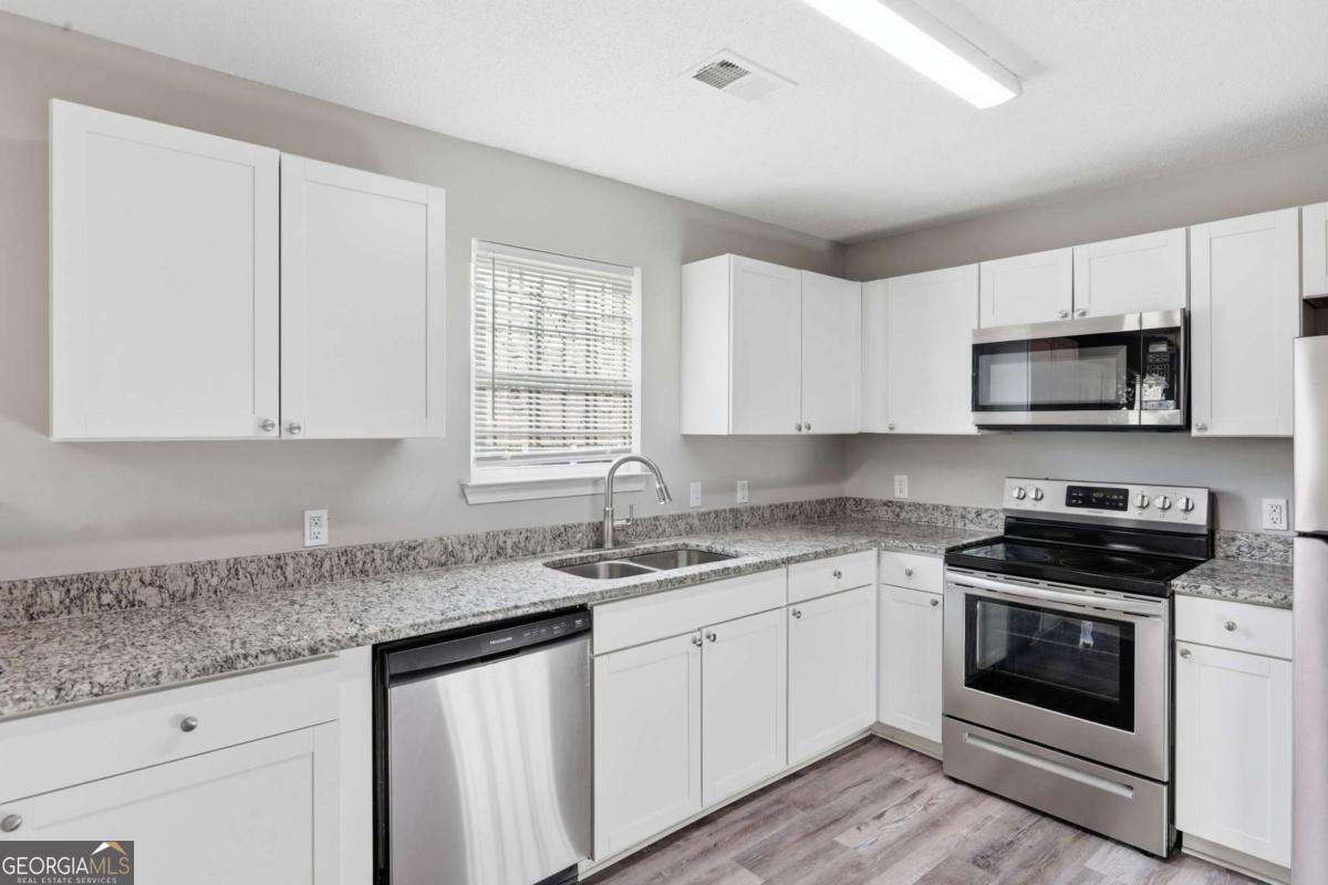 1211 Brookstone Road Property Photo 9