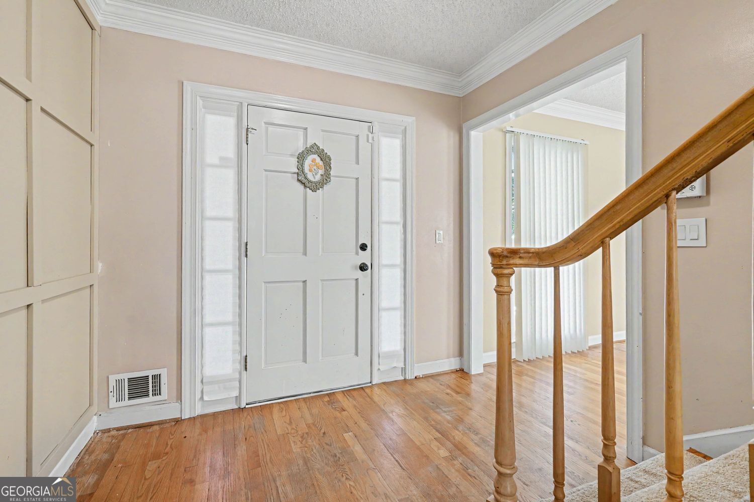 7336 Waters Edge Drive Property Photo 6