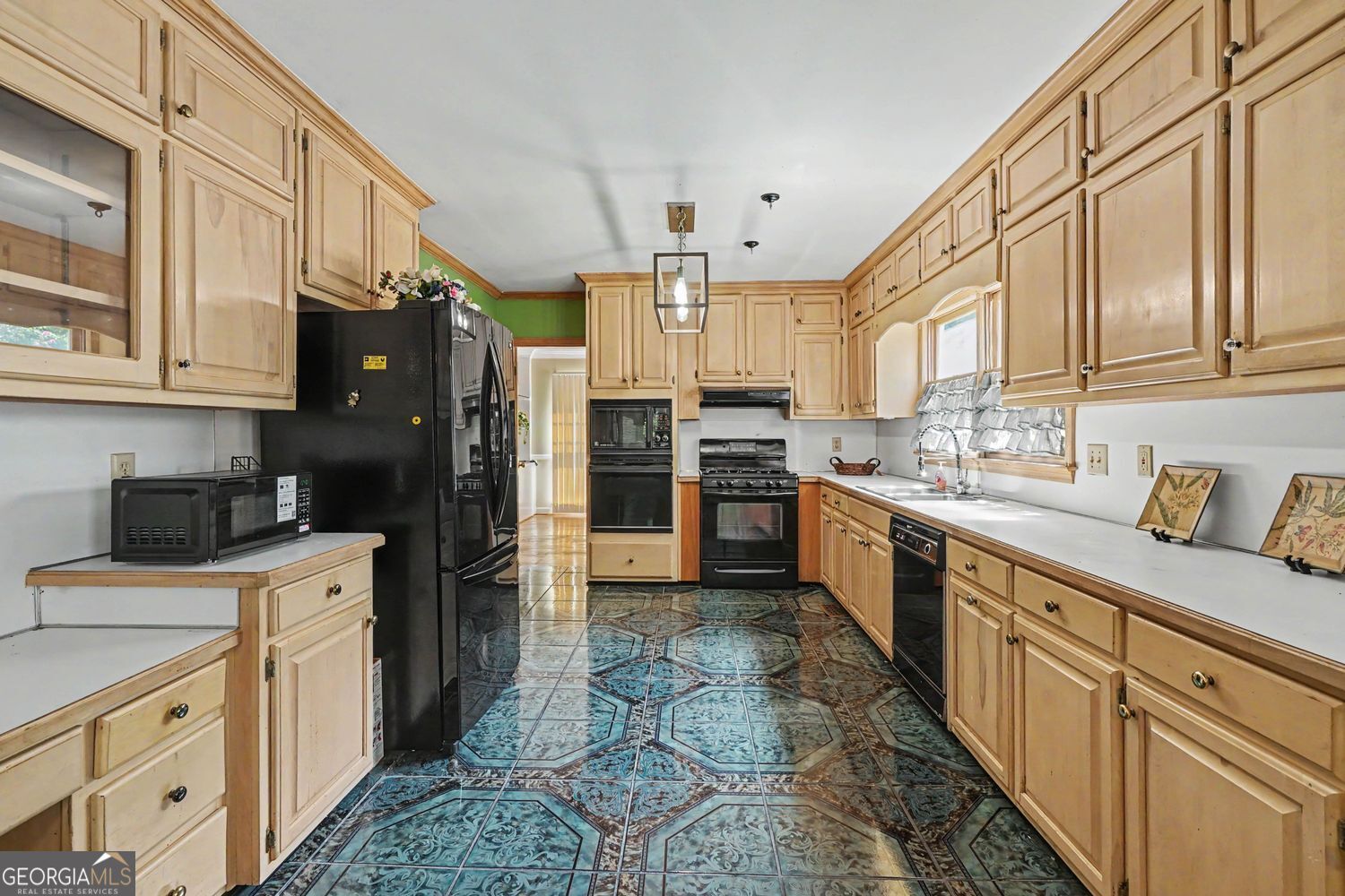 7336 Waters Edge Drive Property Photo 14