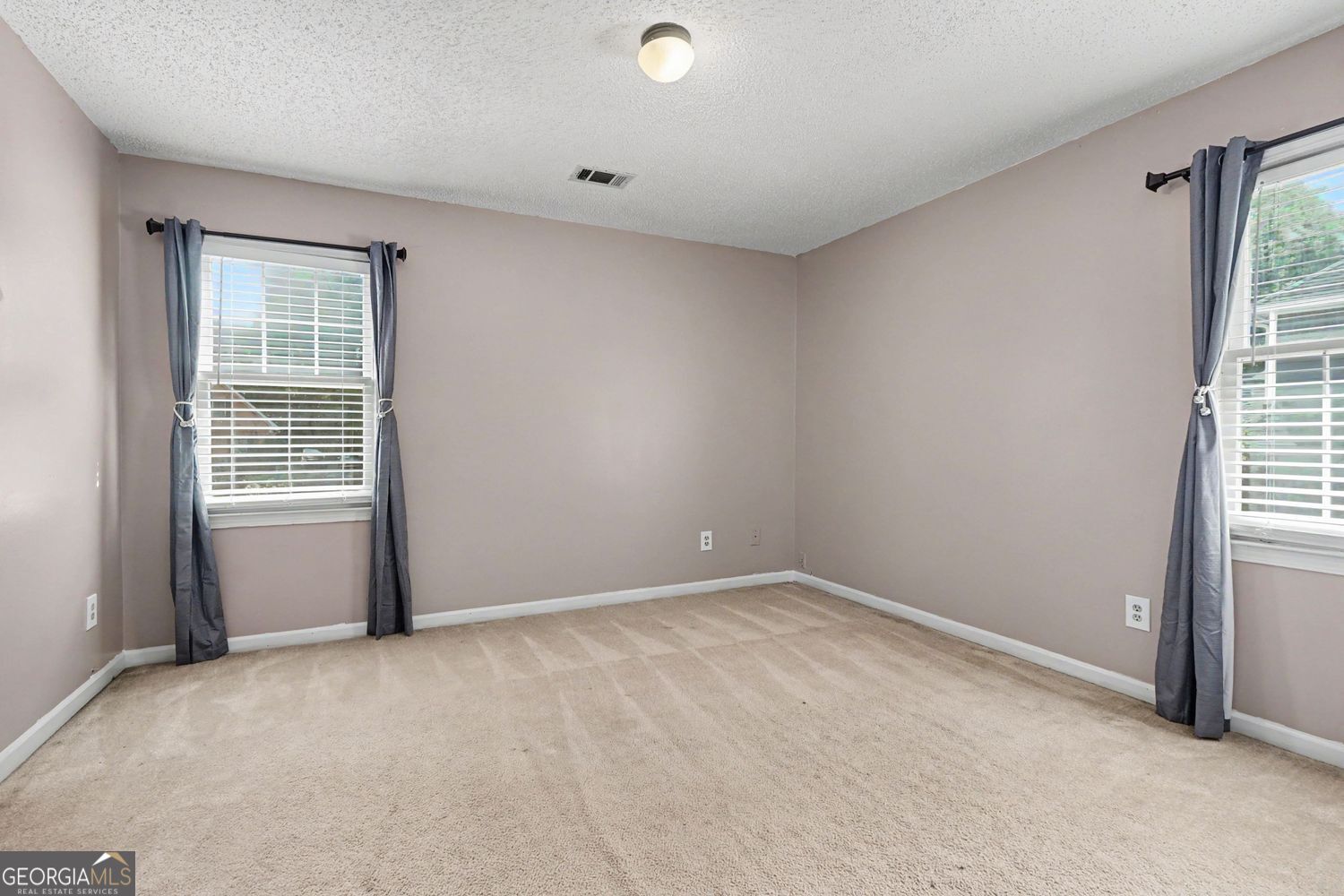 7336 Waters Edge Drive Property Photo 19