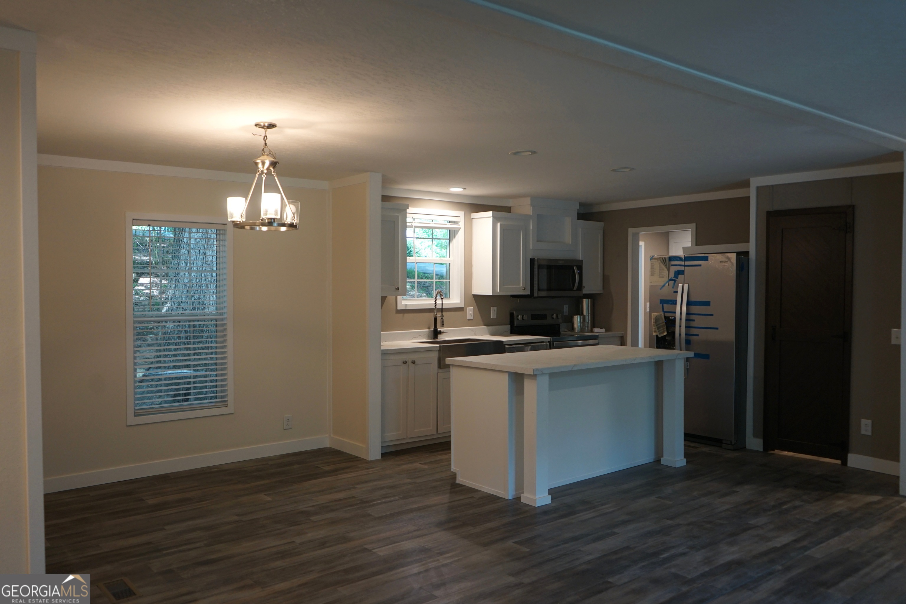 210 Woodland Street Property Photo 8
