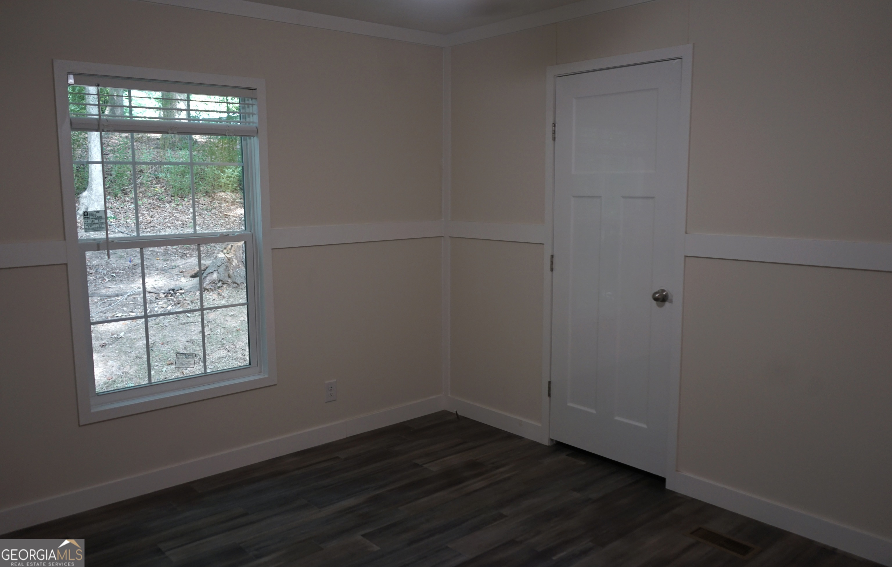 210 Woodland Street Property Photo 15