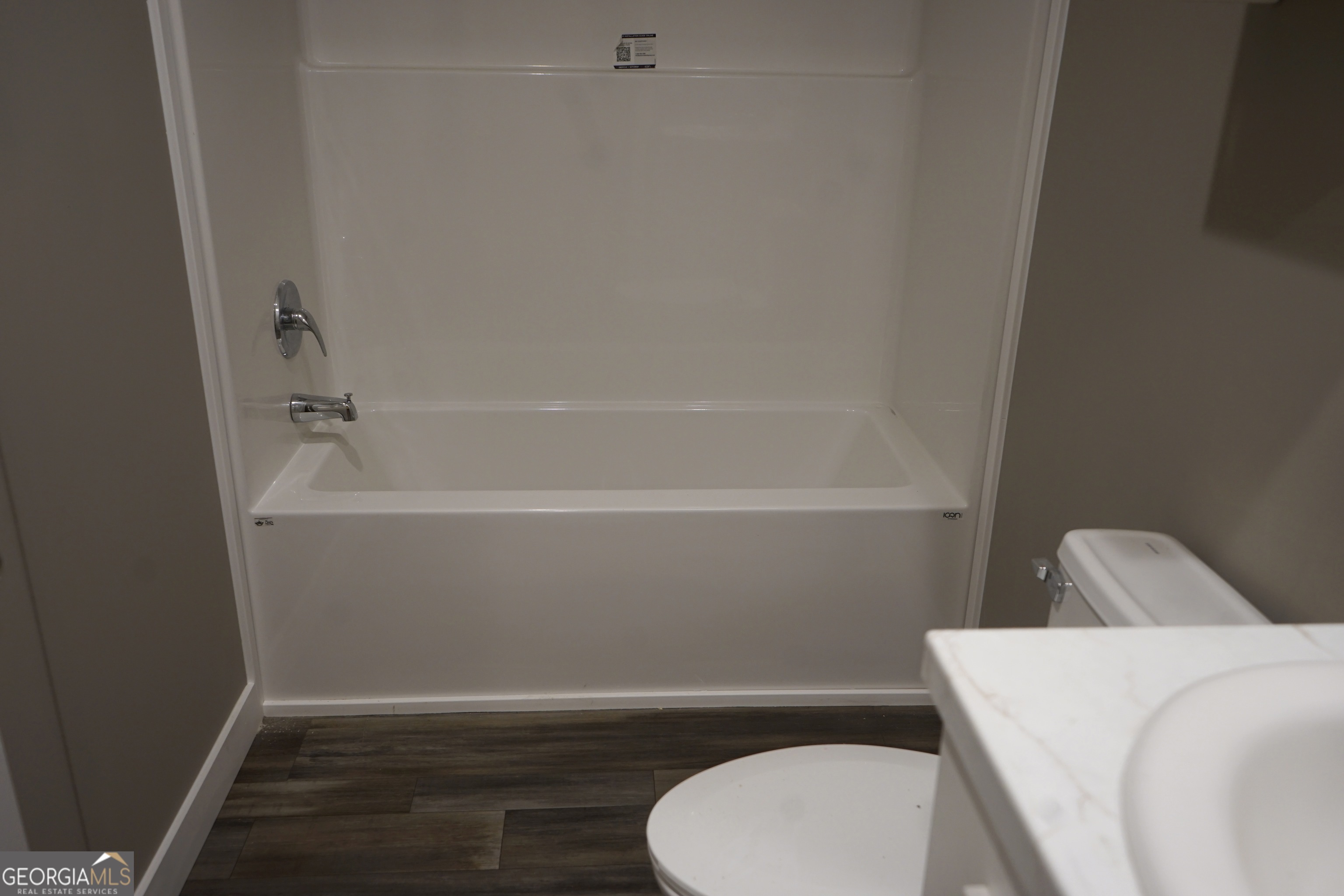 210 Woodland Street Property Photo 17