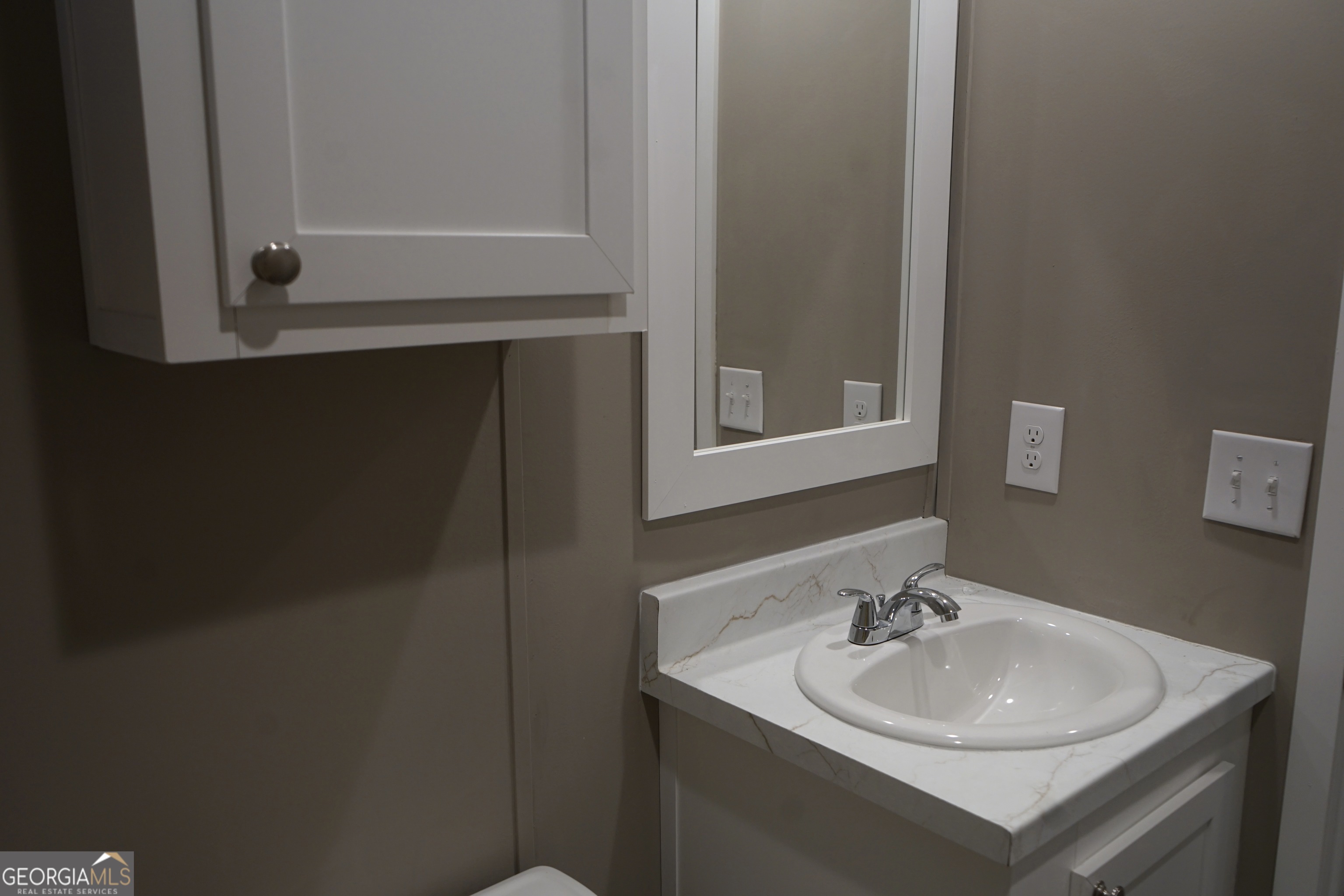 210 Woodland Street Property Photo 18