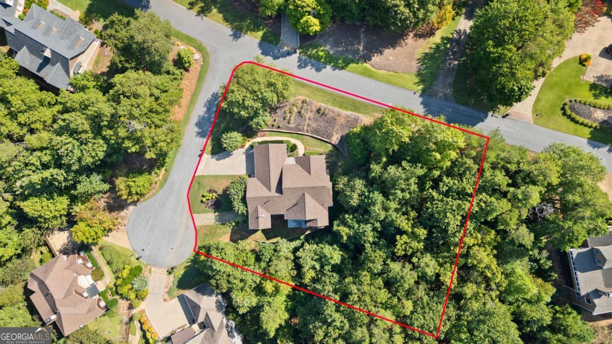 11 York Trace Property Photo 2