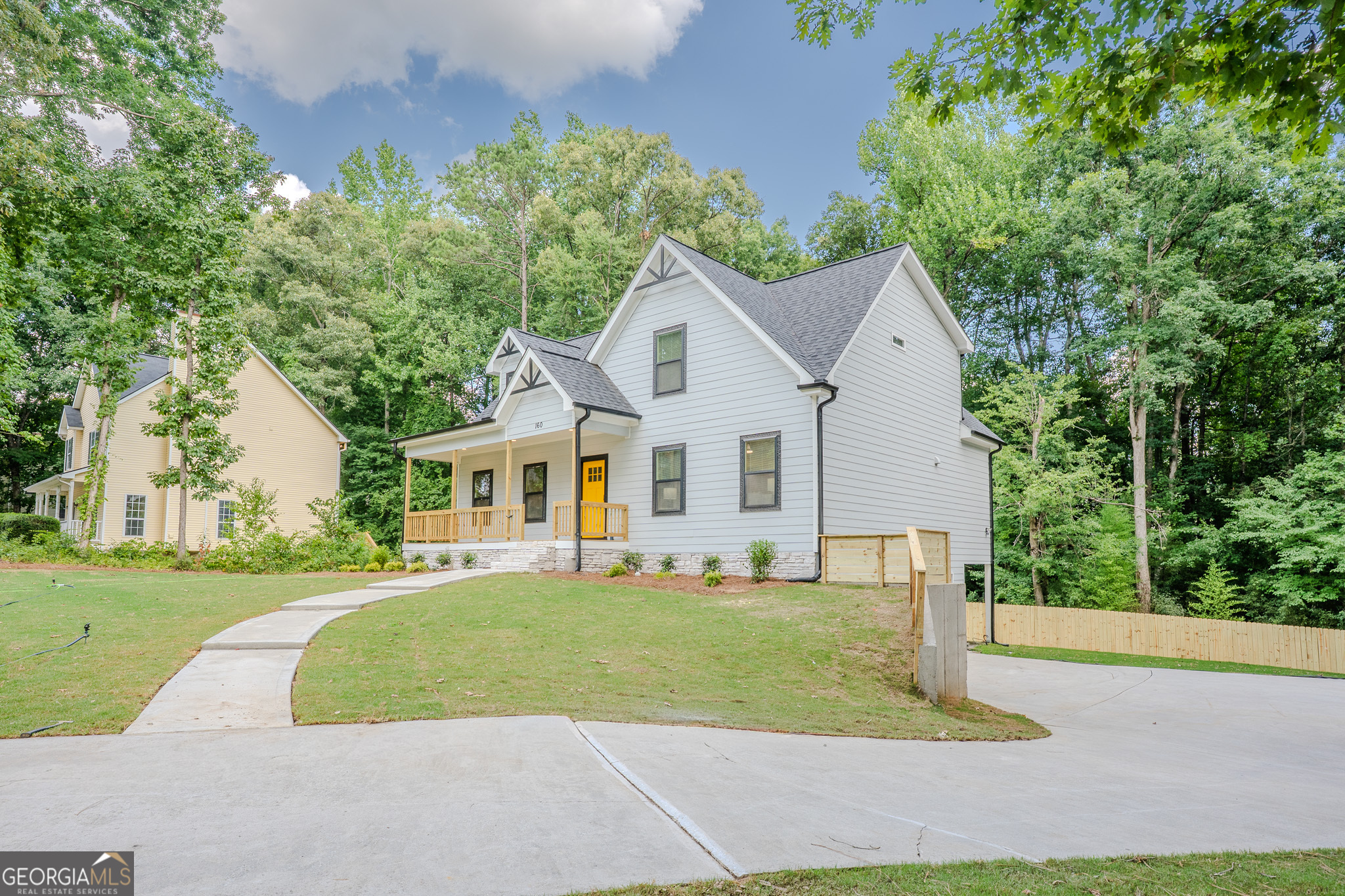 160 Rosewood Circle Property Photo 1