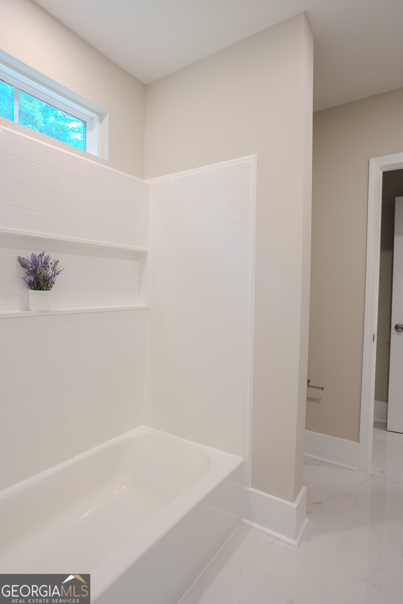 160 Rosewood Circle Property Photo 38