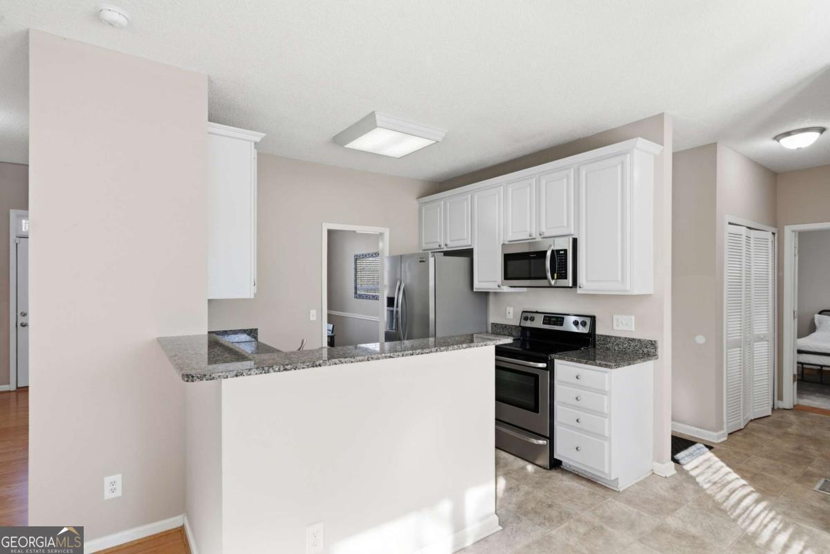 35 Planters Drive Nw Property Photo 14