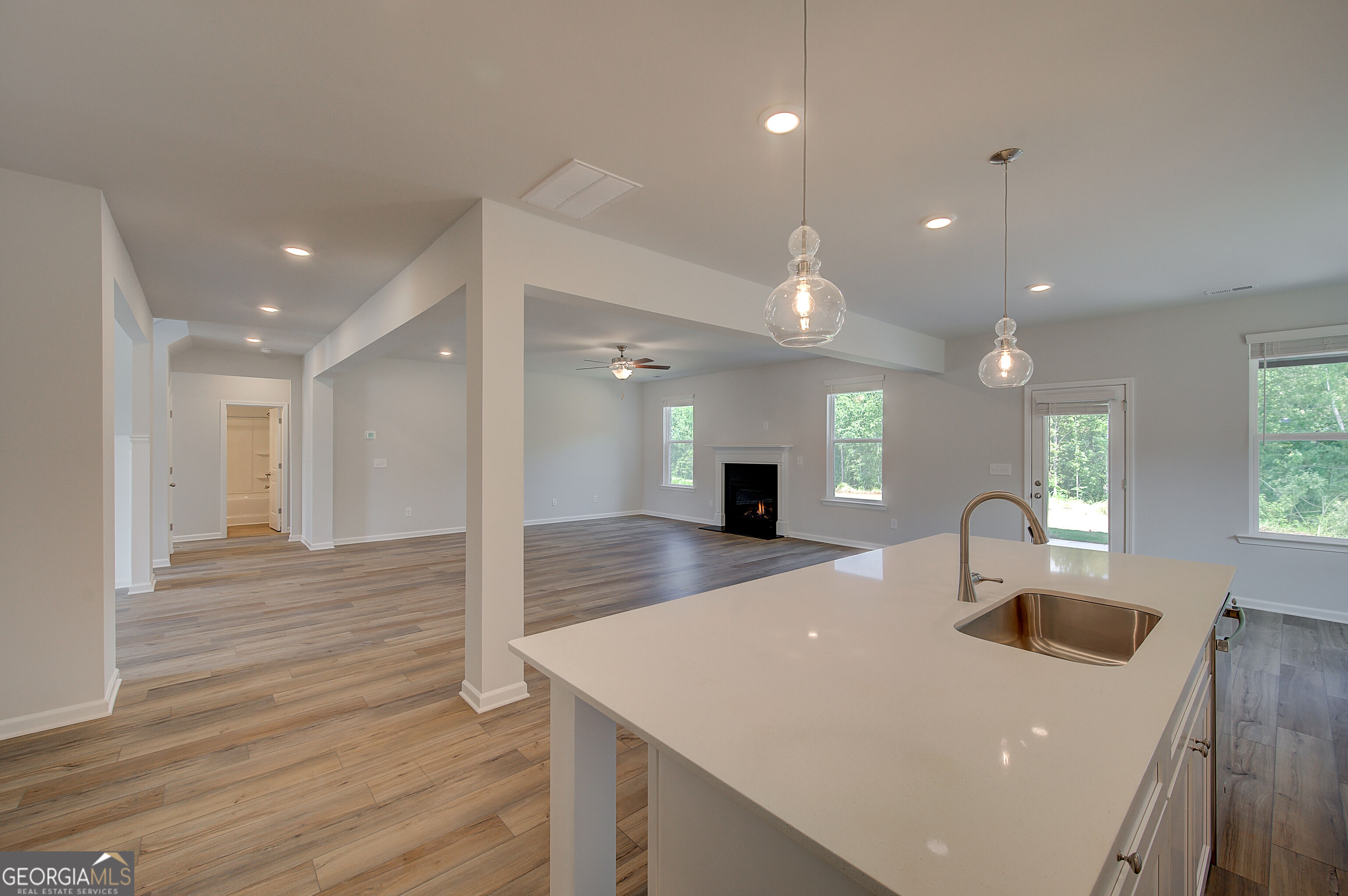605 Button Grove Property Photo 16