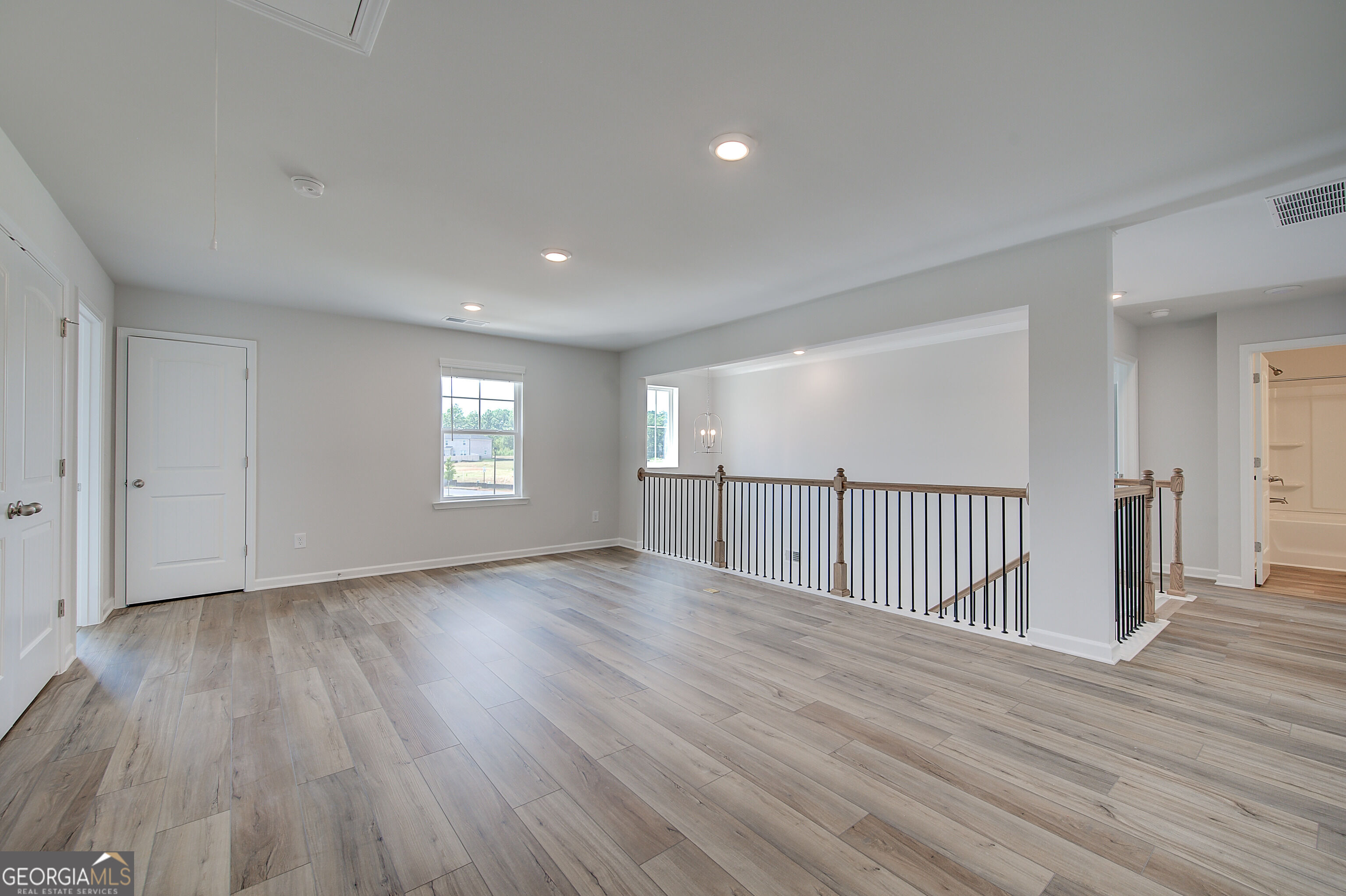 605 Button Grove Property Photo 24