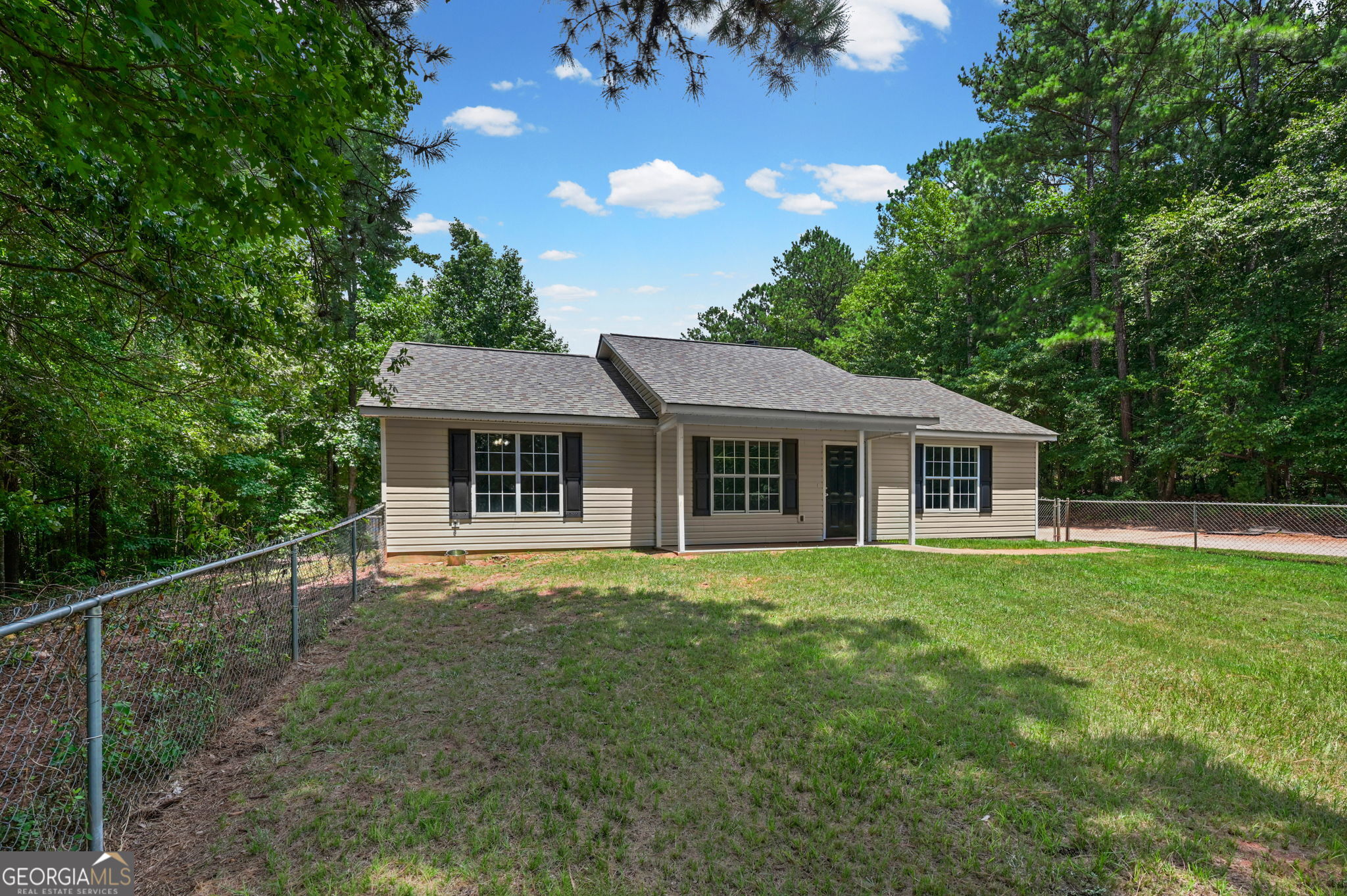 109 Pinedale Circle Property Photo 3