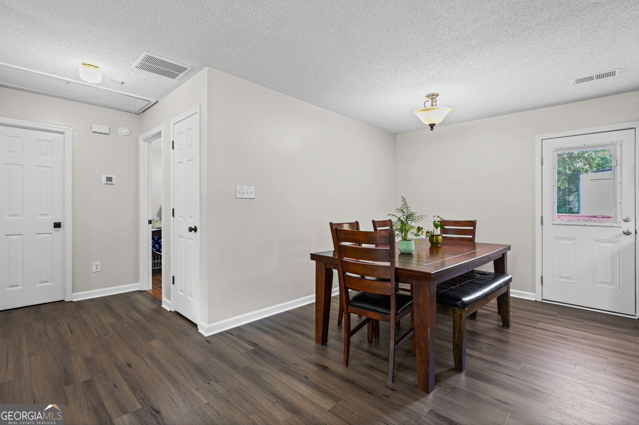 109 Pinedale Circle Property Photo 8