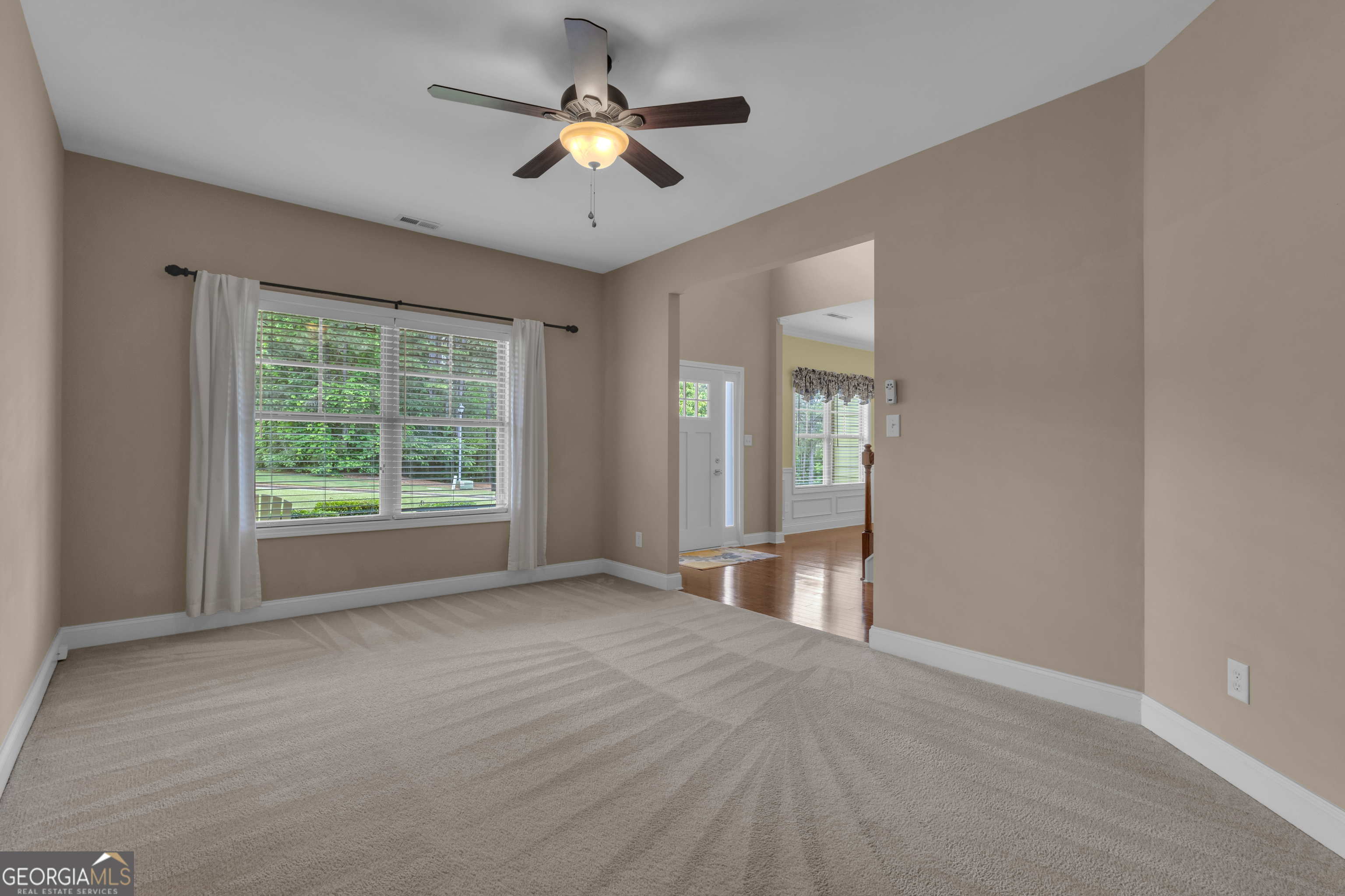 495 George Coggin Road Property Photo 9